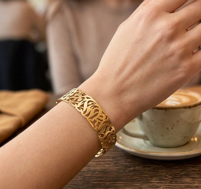 Solid Gold (18K)