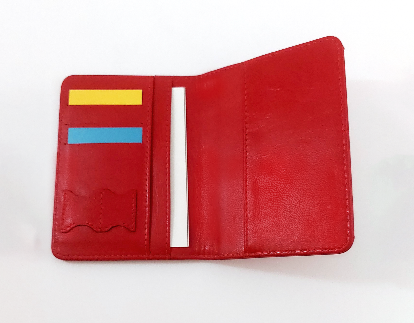 Demirelli Lebanese Flag Passport Holder, handcrafted travel accessory showcasing Lebanon’s flag with durable and elegant design