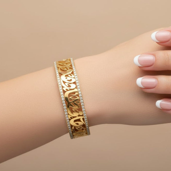 Personalized Quote and Names Bangle with Zircon from Demirelli, elegant custom jewelry perfect for gifting or personal style