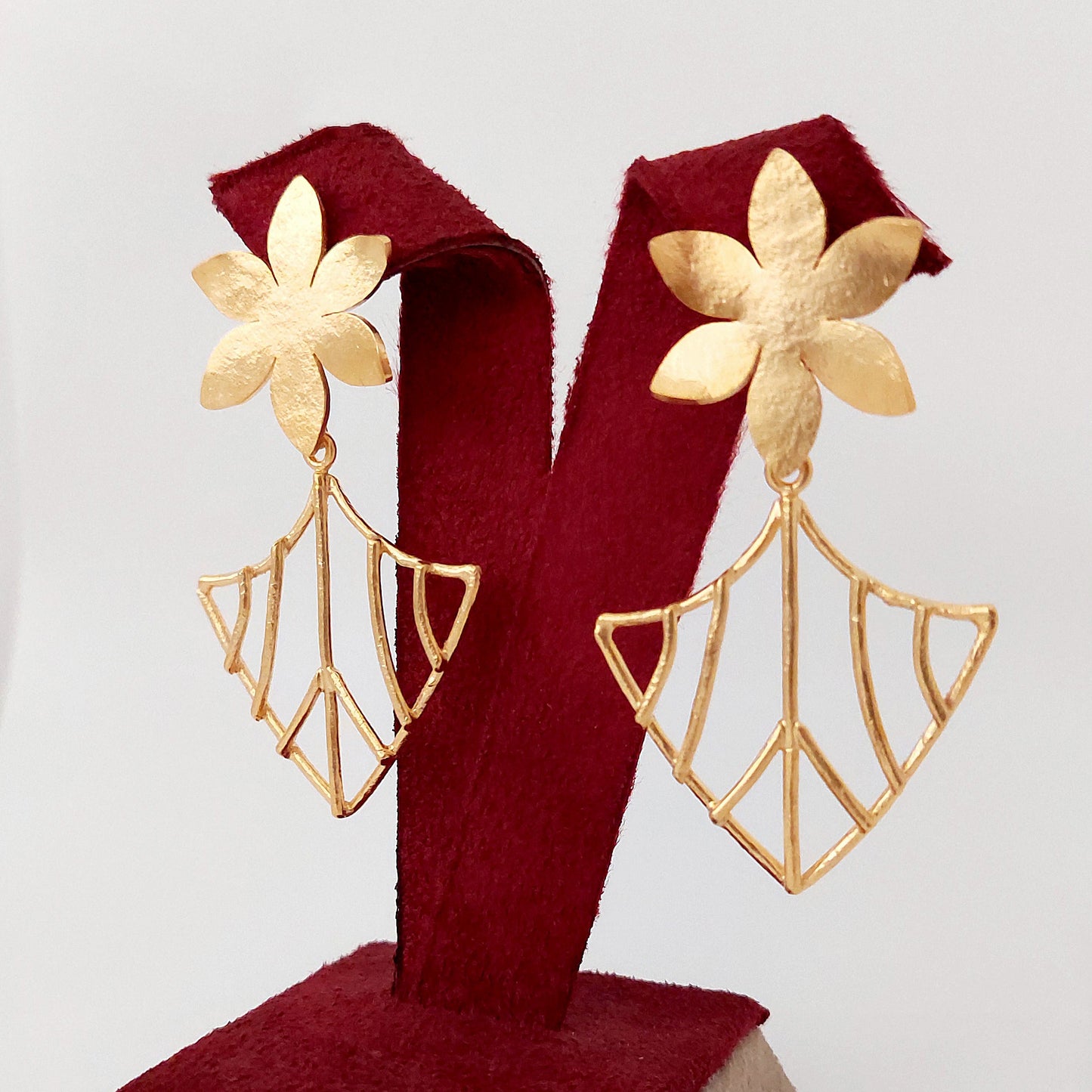 lineage earrings collection flower design
